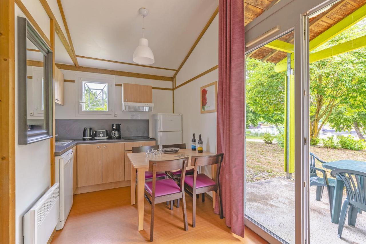 Lagrange Grand Bleu Vacances - Residence Port Lalande Castelmoron-sur-Lot Exterior photo