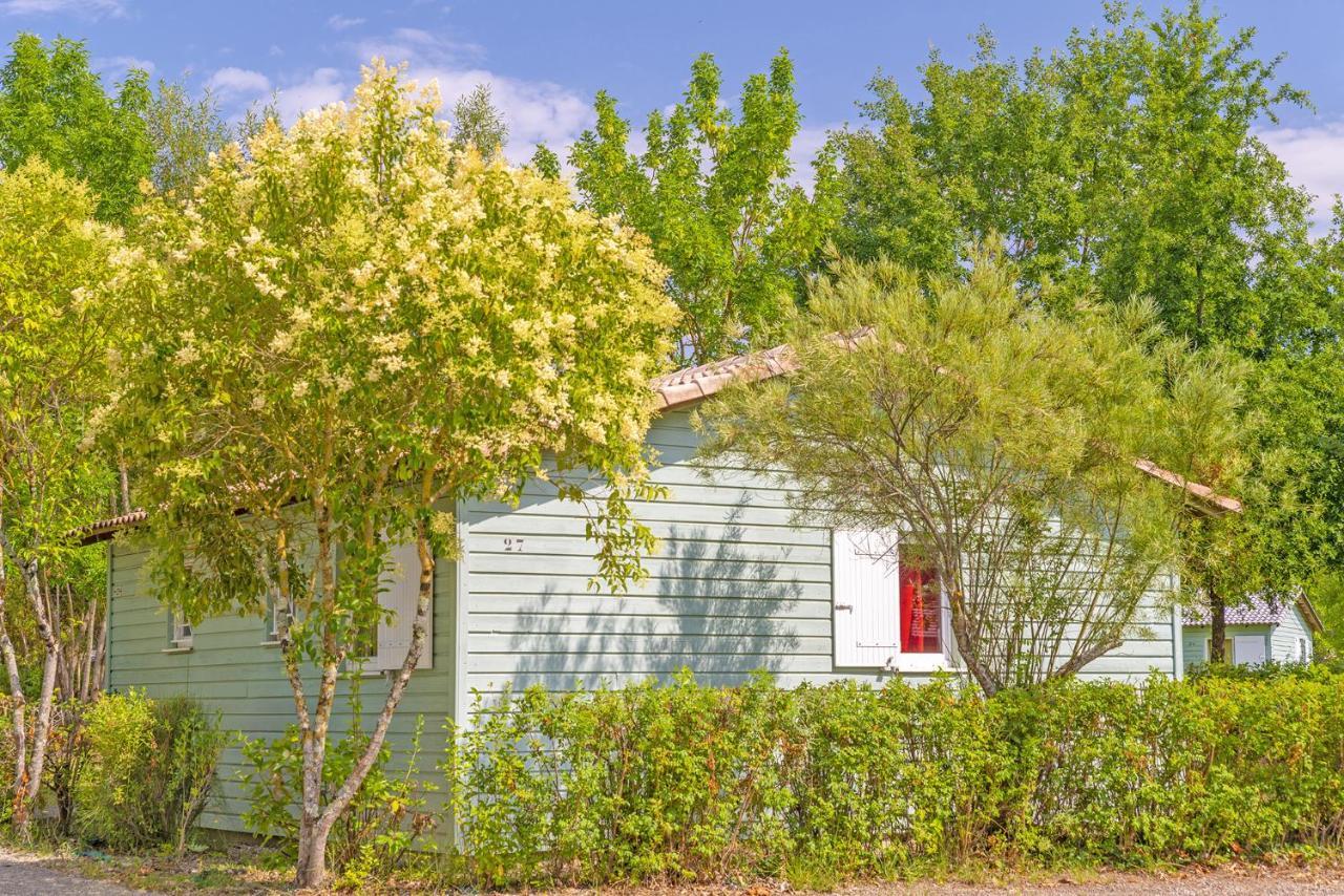 Lagrange Grand Bleu Vacances - Residence Port Lalande Castelmoron-sur-Lot Exterior photo